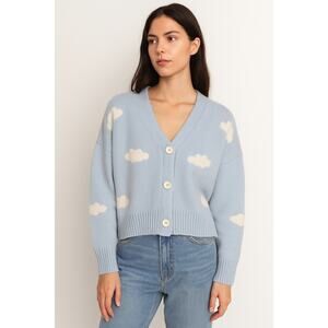 Bisou Bisou Women’s Cloud Light Blue Cropped Cardigan size small